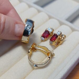 Lot Of 2 Pair Clip-on Clip On Earrings Gold Silvertone Red Crystal